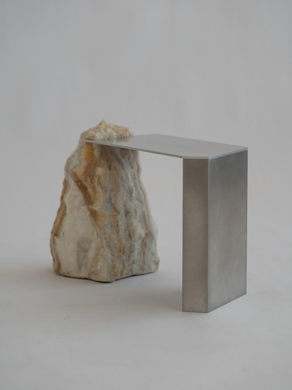 Merge side table 25/2