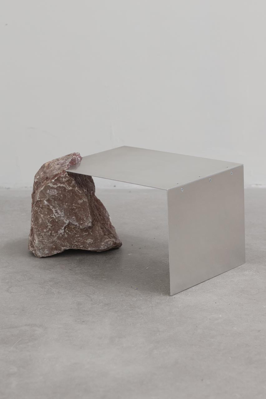 Merge side table - red - Jakub Kubica